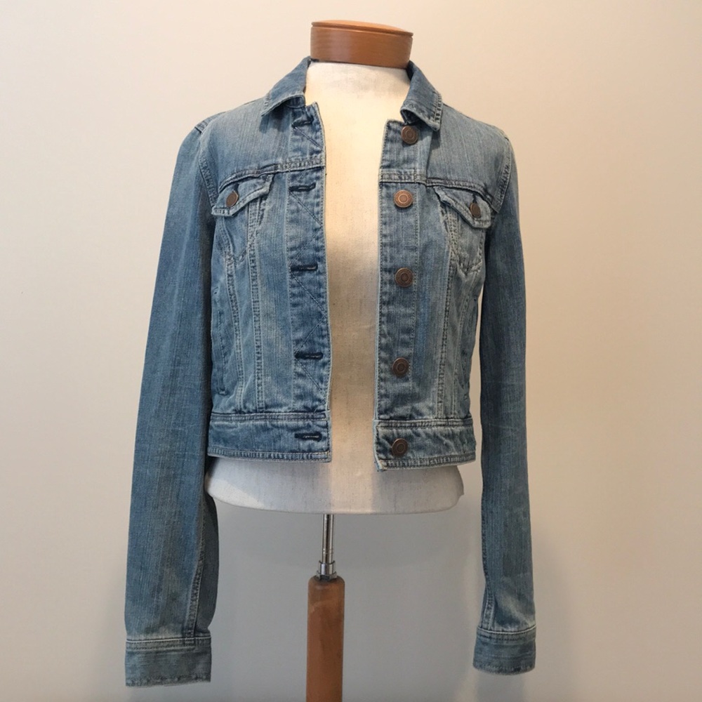 Crop waisted denim jacket